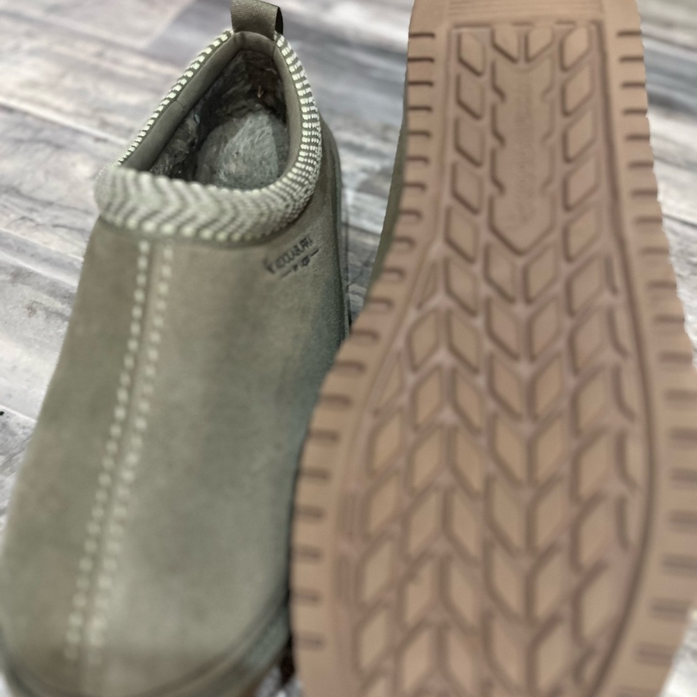 UGG Koolaburra Olive Slip-On Shoes Sz.10 - Picture 5 of 7